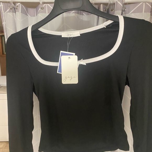 gaze Tops - Gaze Black and White Long Sleeve Tee